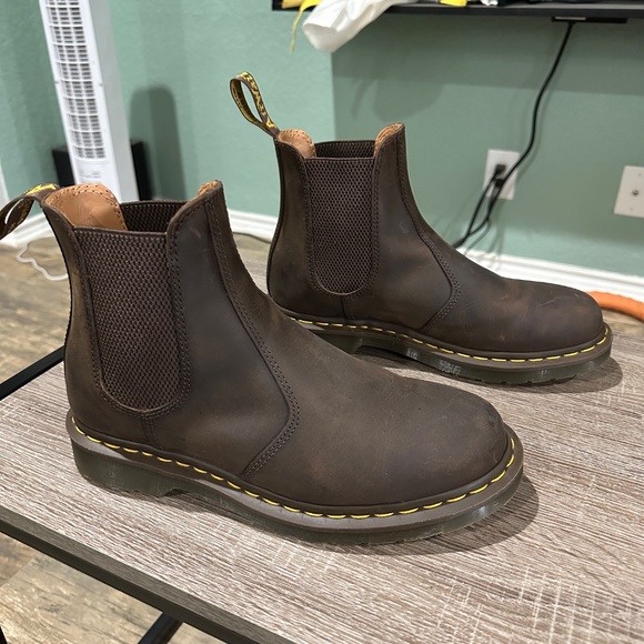 Dr. Martens 2976 Chelsea boot Crazy Horse US Mens 8 - Picture 2 of 10
